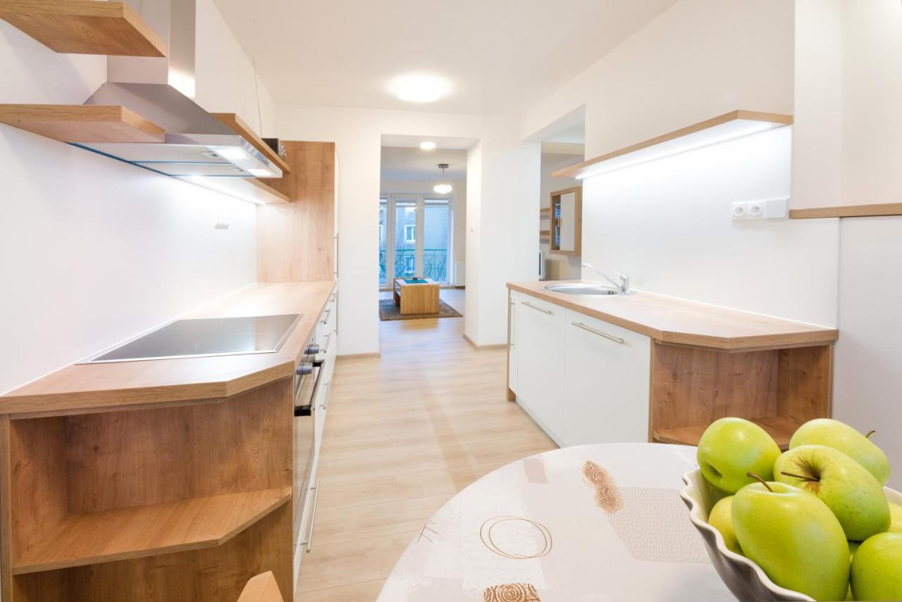Apartman Razusa Centrum Banská Bystrica Exterior foto