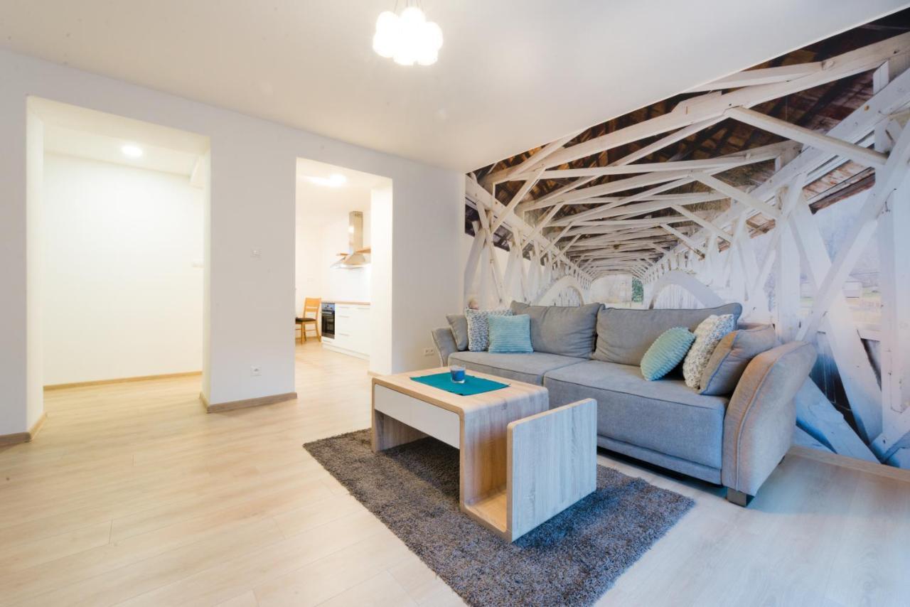 Apartman Razusa Centrum Banská Bystrica Exterior foto